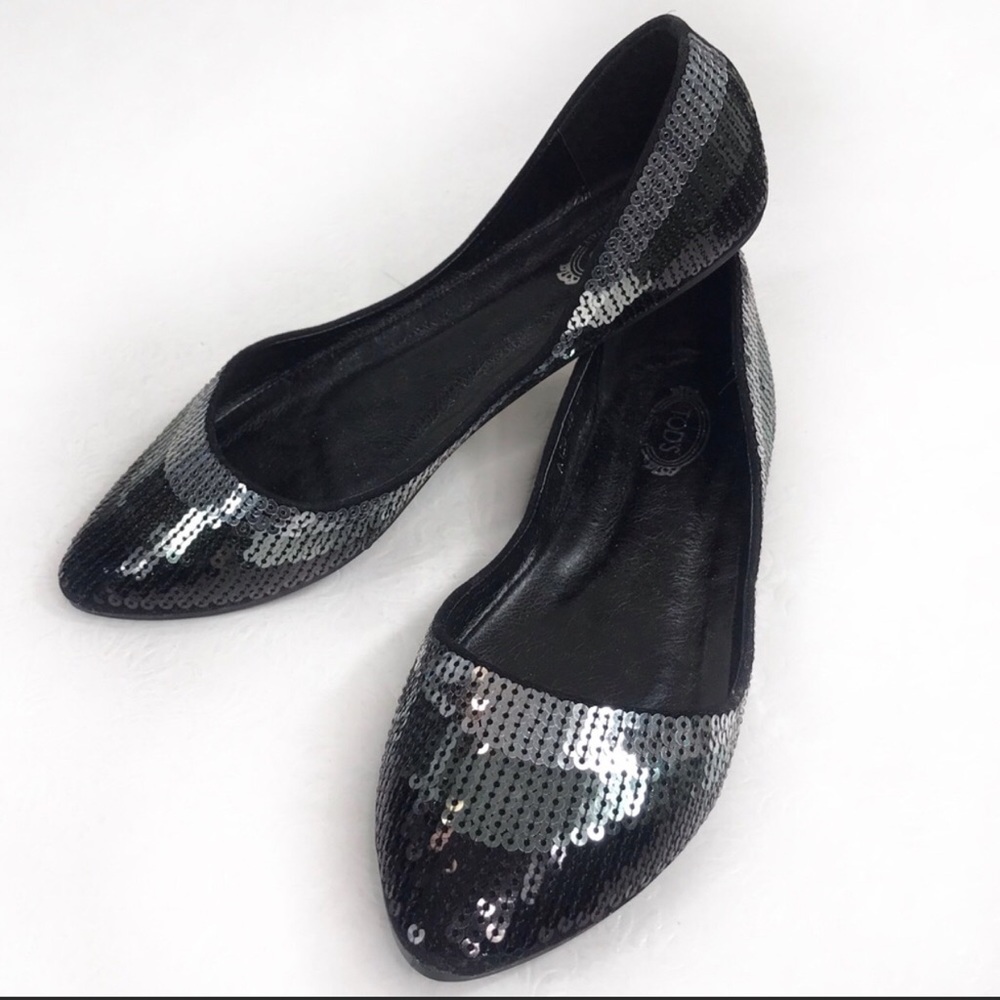 NWOB Tod’s sequin flats.